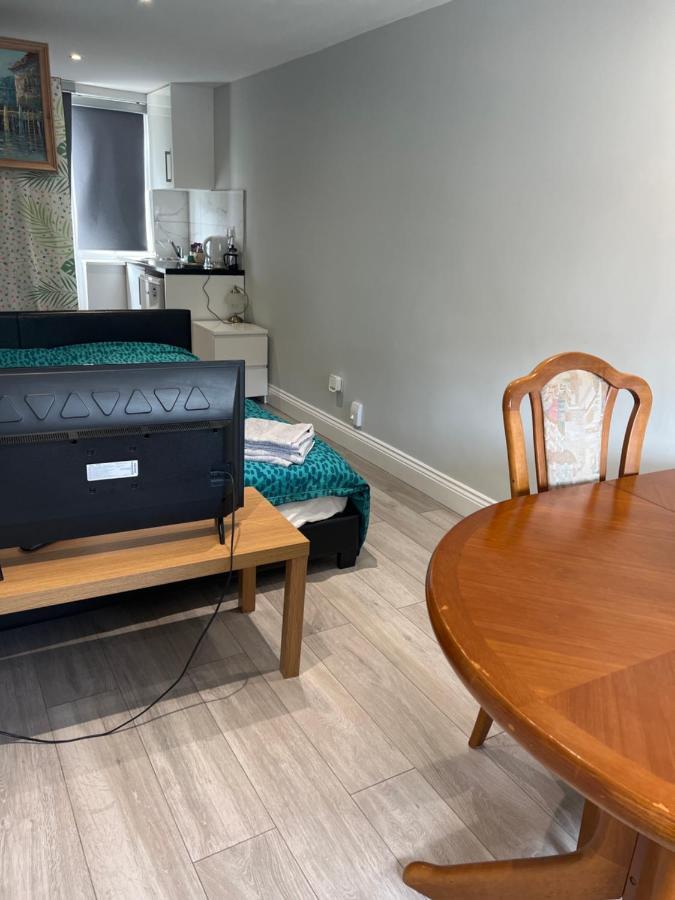 Hôtel Wisdom Care: The Orpington Cutie Extérieur photo