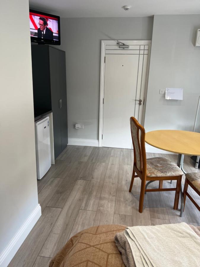Hôtel Wisdom Care: The Orpington Cutie Extérieur photo
